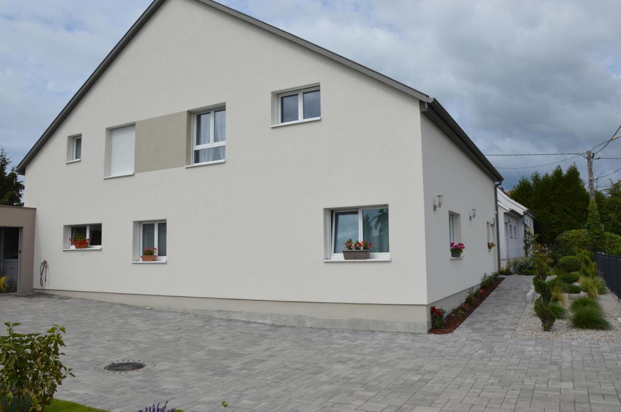 Gite Du Neuland Colmar Exterior photo